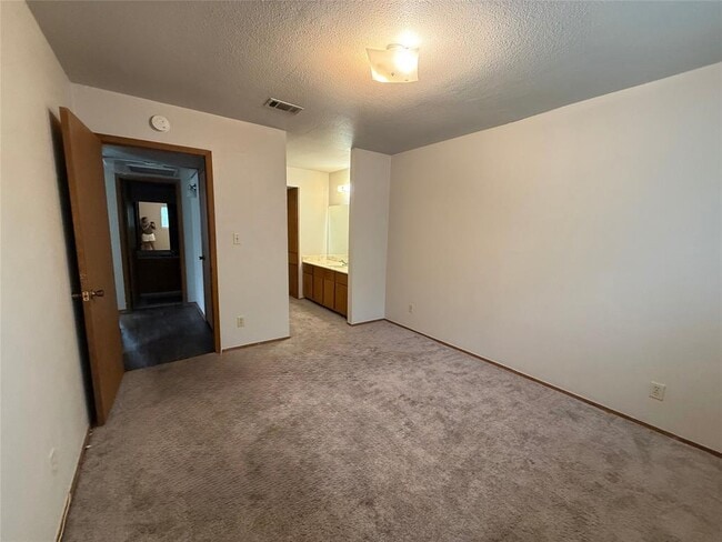Building Photo - 7601 St Amant Pl