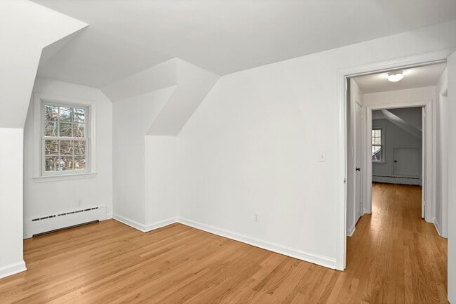 Building Photo - 148 Old Mill Rd