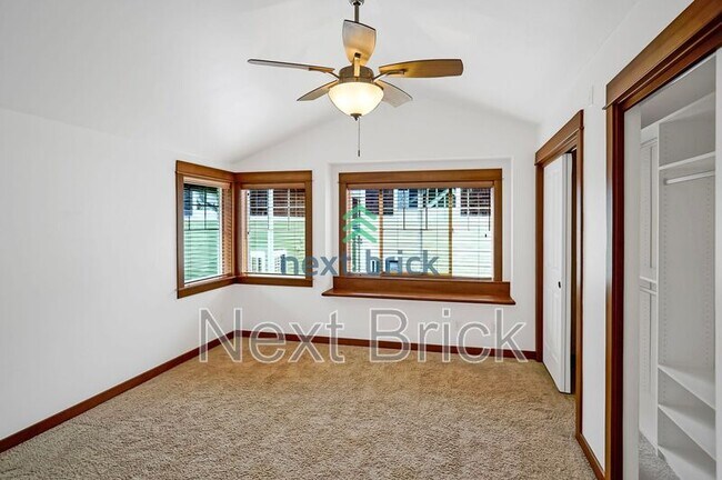Building Photo - 813 NW 97th St