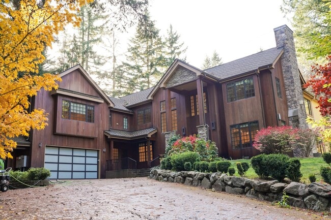 Building Photo - 3839-3136 136th Ave NE