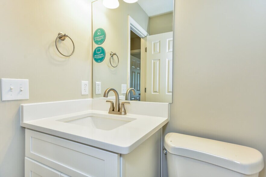 Building Photo - 712 Alisa Cove