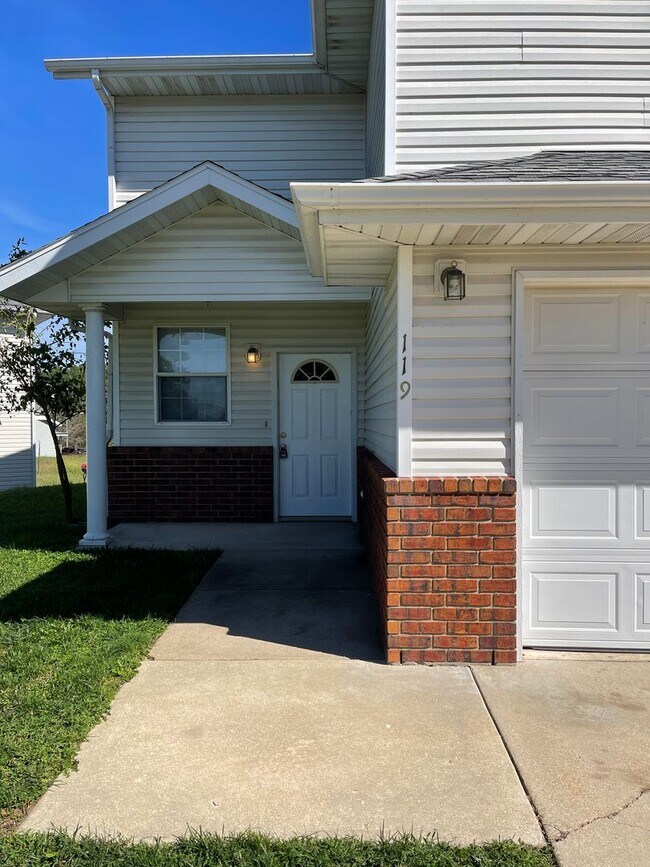 Building Photo - Available February 7th