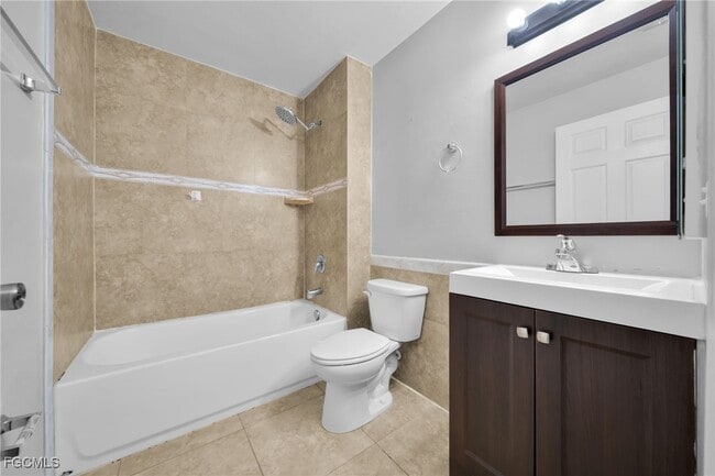 Building Photo - 1619 SW 33rd St