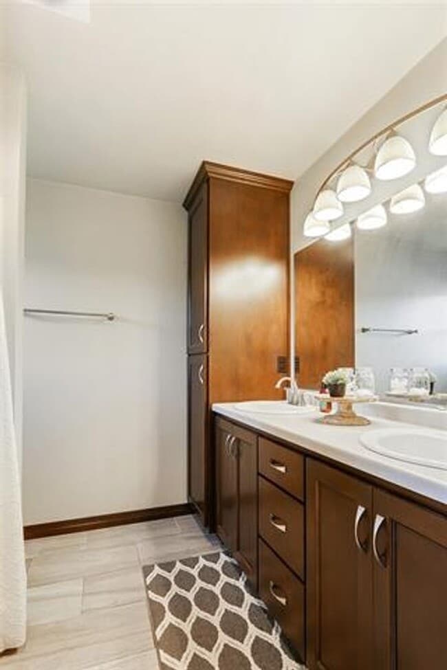 Building Photo - ***COMING SOON*** LAWNCARE INCLUDED! - 3 Bed 2 Bath Ranch Single Family Home