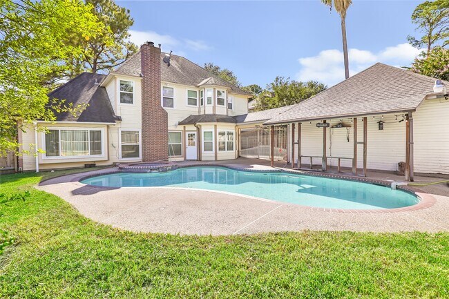 Building Photo - 16222 Rutley Cir