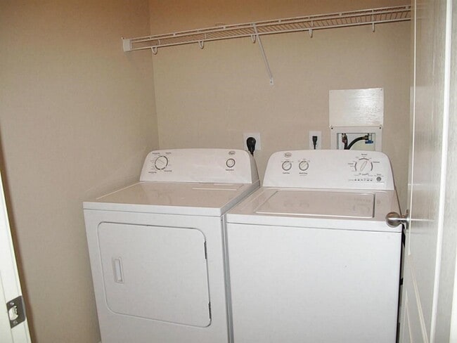 Building Photo - 2311 Enchanted Park Ln