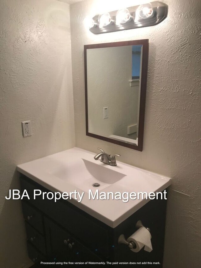 Building Photo - 1758 Belshire Ct