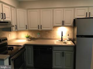 Building Photo - 2242 Washington Ave