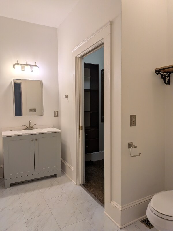 Building Photo - 401 S Franklin Dr