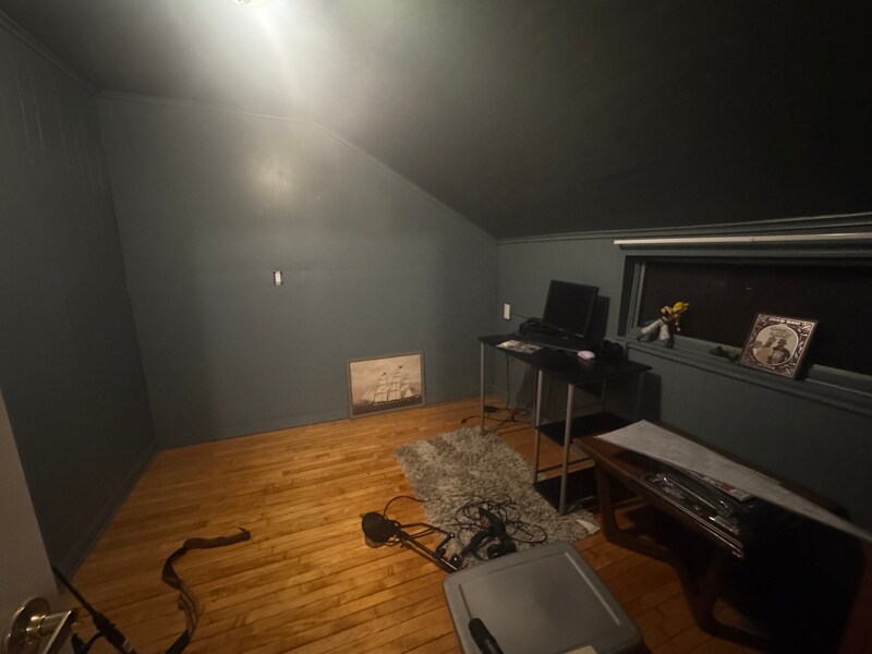 Building Photo - 35 Sherman Ave