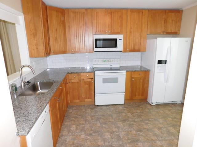 Building Photo - 8893 Carroll Manor Dr