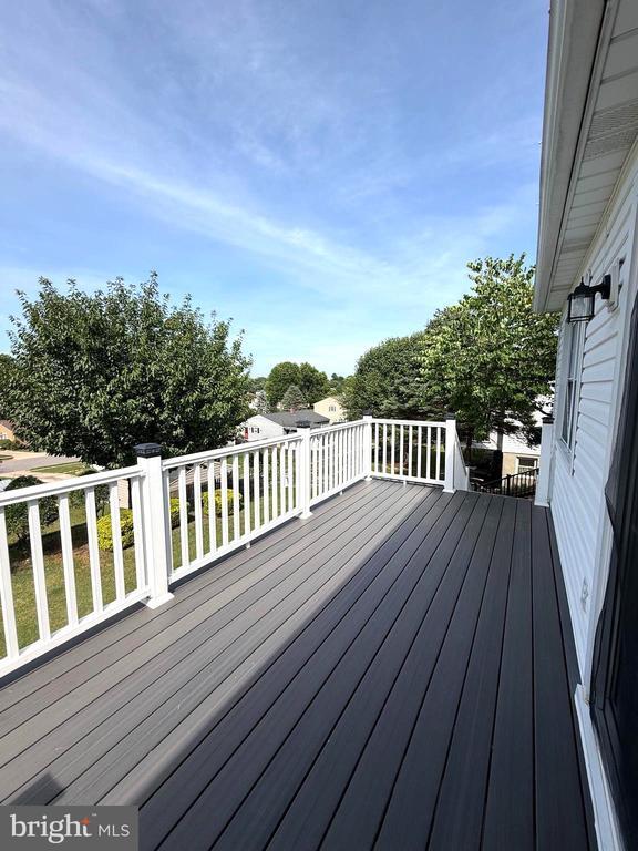 Building Photo - 1234 Pleasant Valley Dr