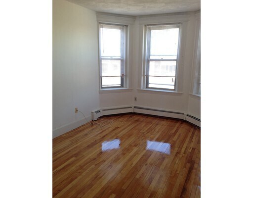 Building Photo - 210 Chestnut Hill Ave