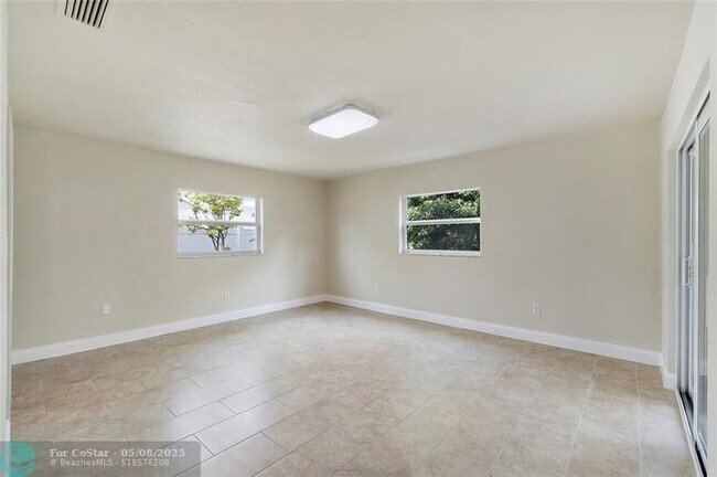 Building Photo - 22139 SW 58th Ave