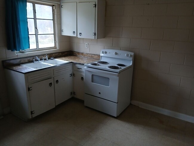 Building Photo - Duplex near Clayton/Garner/Raleigh