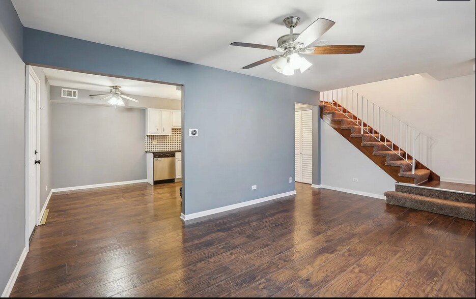 Building Photo - 1945 Hancock Dr