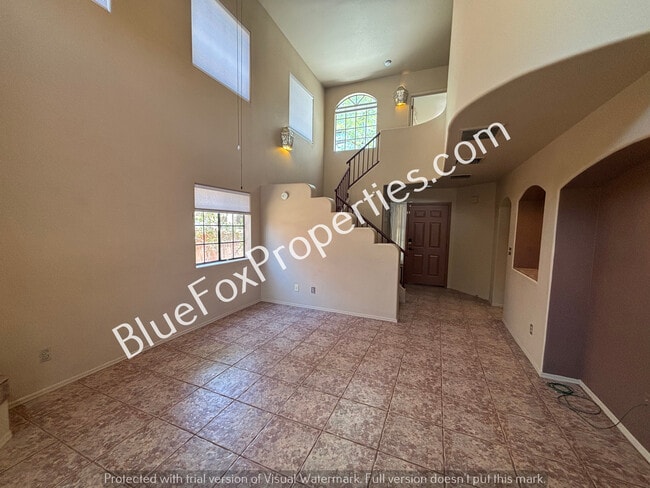 Building Photo - 231 N Ashbury Ln