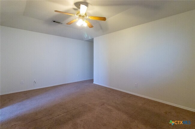 Building Photo - 3803 Lyna Ct