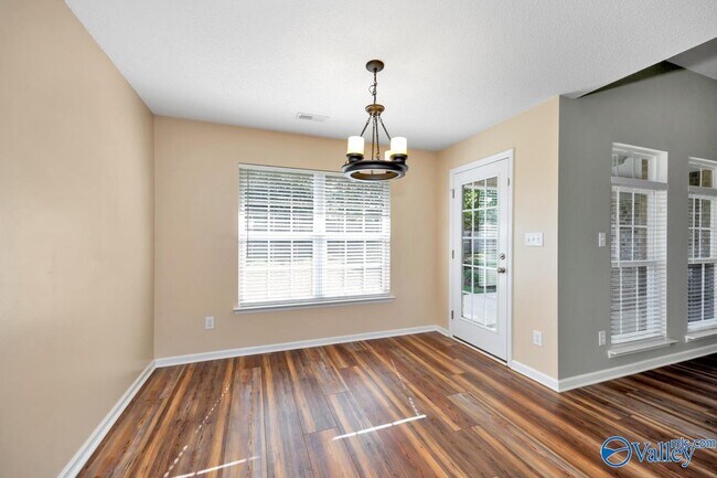 Building Photo - 247 De Jan Rd