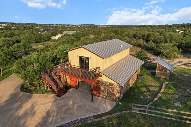 Building Photo - 9208 Madrone Ranch Trail