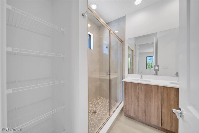 Building Photo - 5840 Agostino Way