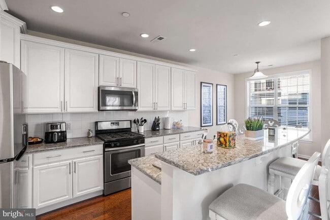 Building Photo - 101B Jay Alley