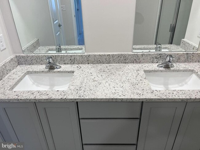 Building Photo - 9A Ford St