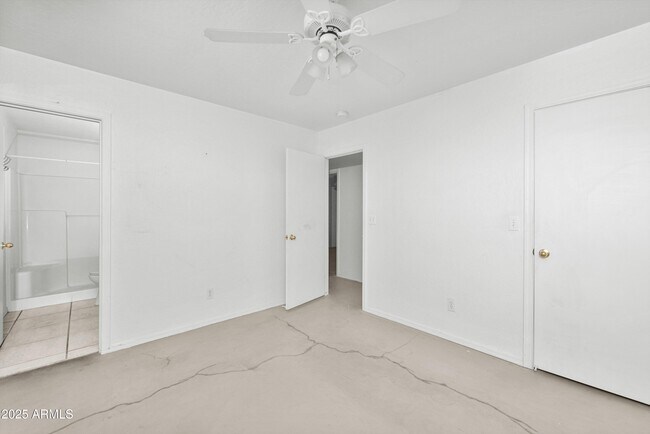 Building Photo - 17707 E Karsten Dr