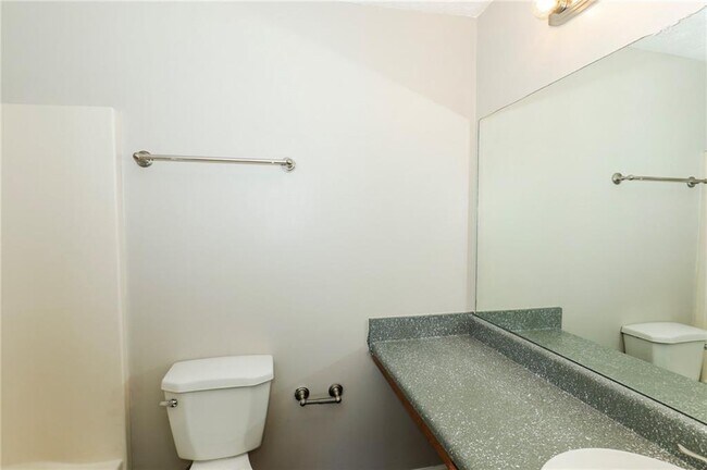 Building Photo - 6468 Wellington Chase Ct