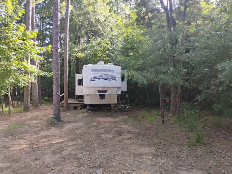 Building Photo - 379 Co Rd 3425