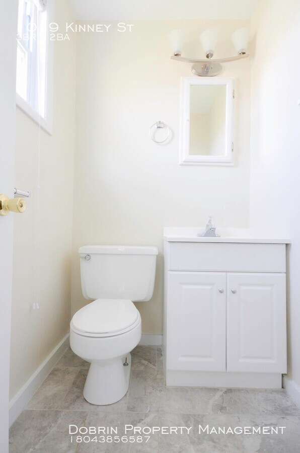 Building Photo - 1019 Kinney St