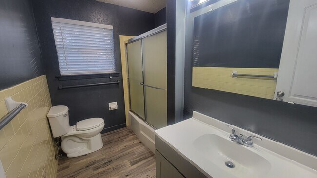 Building Photo - Perfect in Peaster ISD!