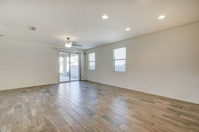 Building Photo - READY TO VIEW NOW! Luxury Living Awaits: E...