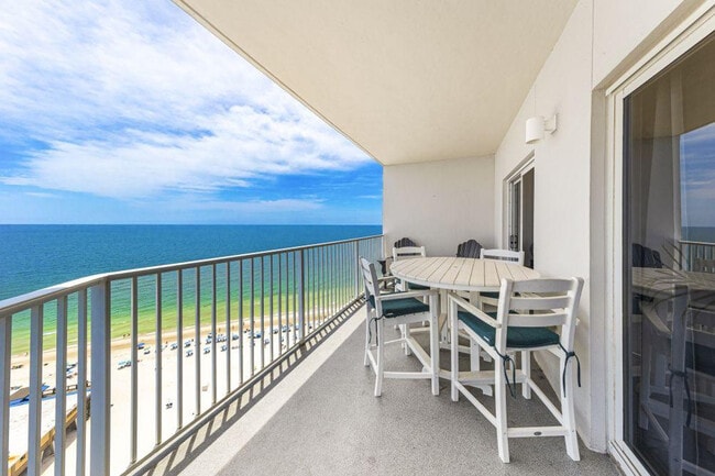 Building Photo - 401 E Beach Blvd