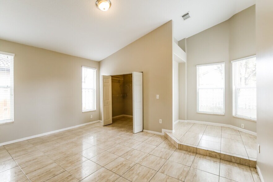 Building Photo - 18891 SW 29th Ct