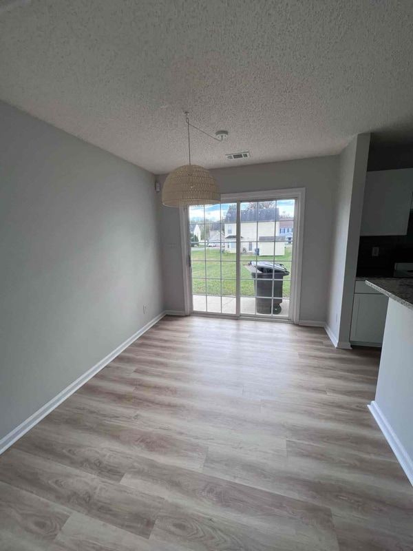 Primary Photo - 2106 Wexford Way