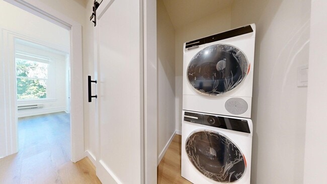 Building Photo - 445 Octavia St