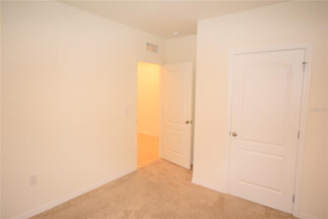 Building Photo - 5215 Mahogany Dr