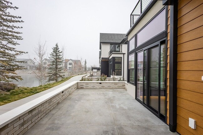 Building Photo - Brand New Townhouse in Luxury Neighborhood