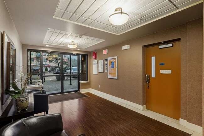 Building Photo - Studio in Heart of Fairhaven