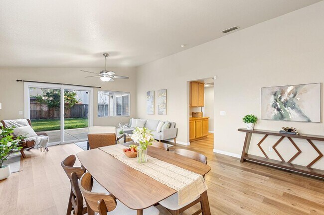 Building Photo - 4866 Alterra Way