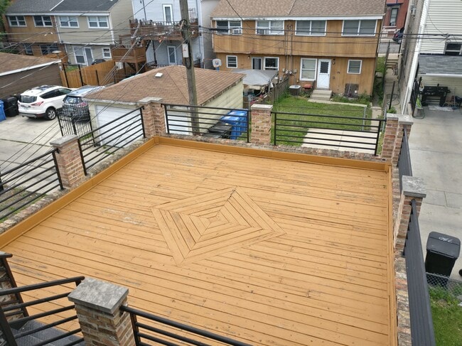 Building Photo - 730 N Elizabeth St