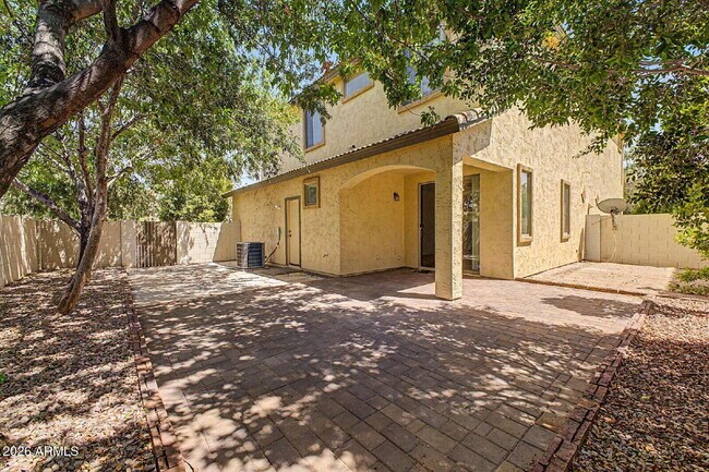 Building Photo - 4172 E Santa Fe Ln