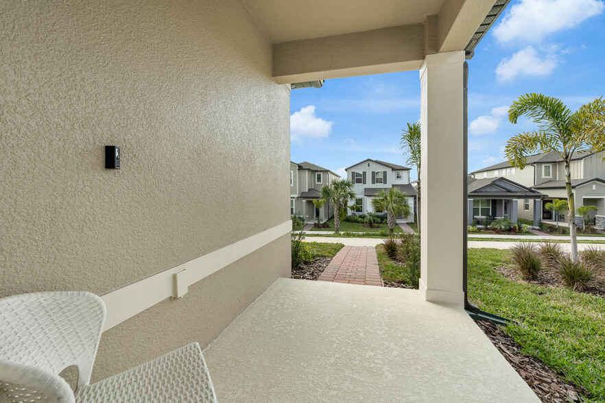 front porch - 12138 Stoneleigh Aly