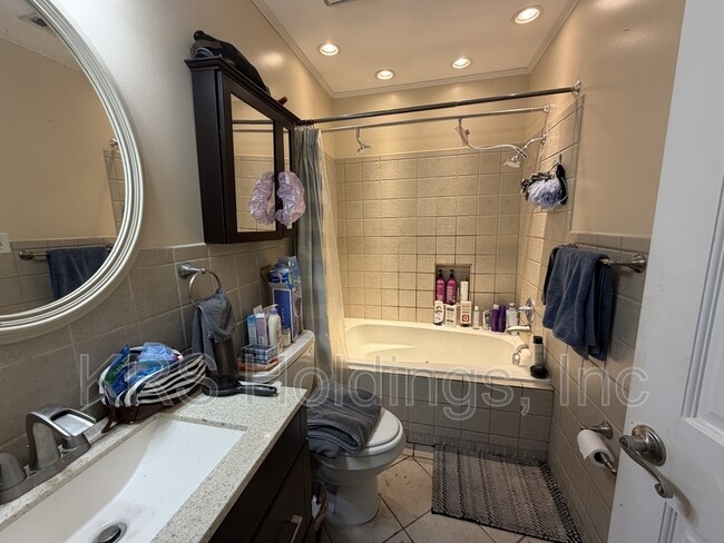 Building Photo - 1249 Eaglewood Dr