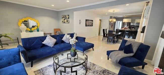 Building Photo - 137 Rexford Dr