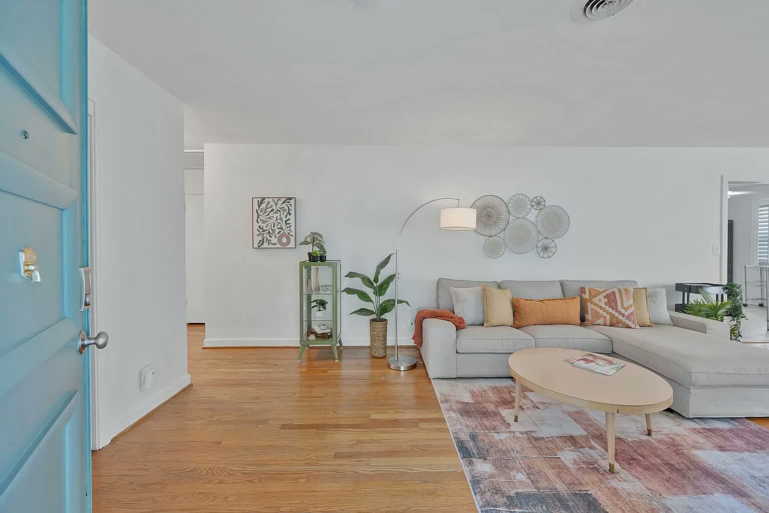 Building Photo - 6231 Henry Ford Dr