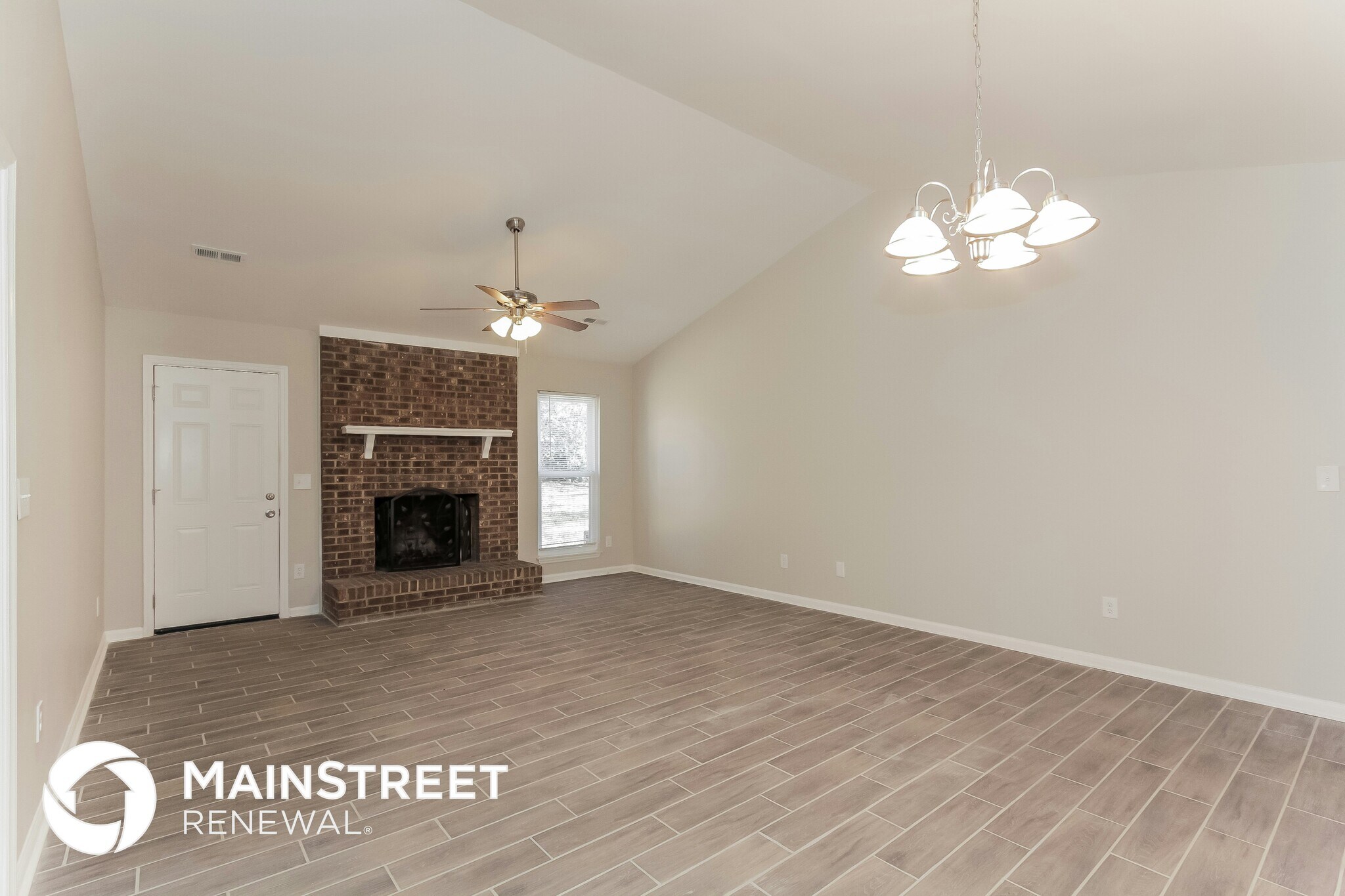 Building Photo - 10353 Roundhouse Cir