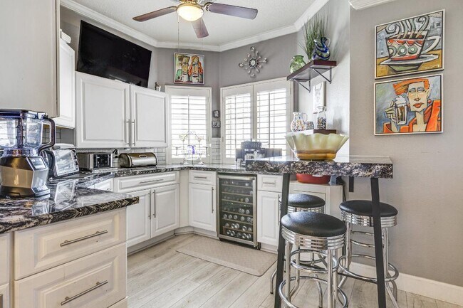 Building Photo - 474 Evergreen Ash