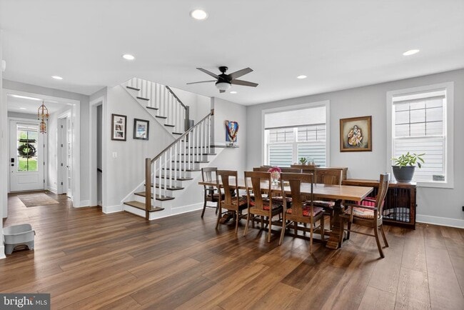 Building Photo - 41922 Spring Air Dr